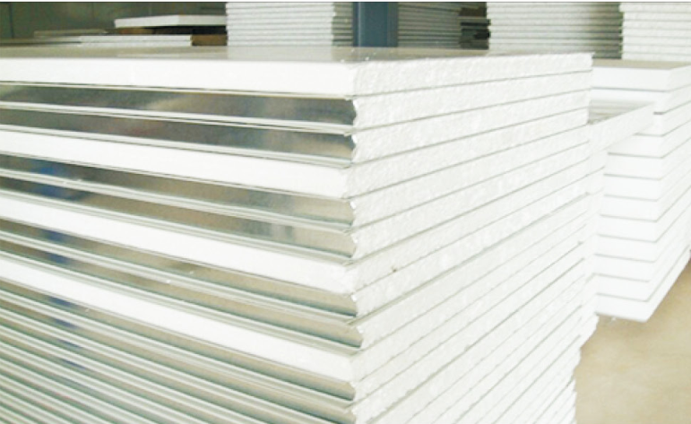 昆明巖棉彩鋼板的特點分析